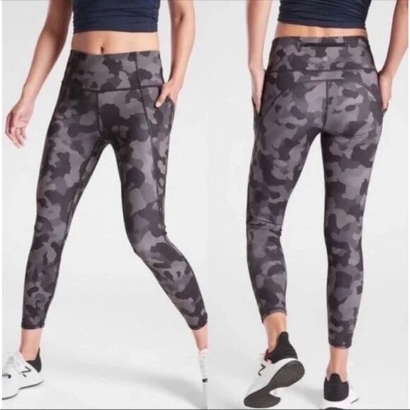 Athleta Lightning Camo 7/8 Length Tight in Supersonic Size SP‎ - Picture 1 of 11